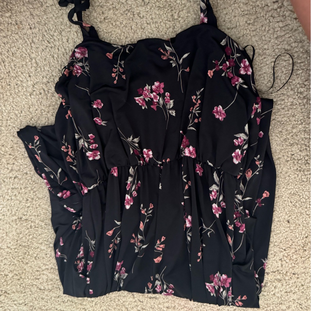 Romper - Picture 2 of 2